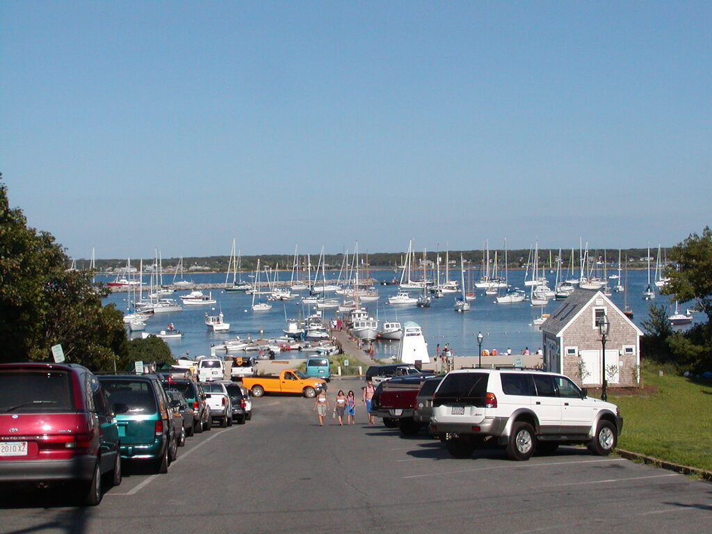 No description provided for: /2003/07-09/0823-big-sail/photo09.html