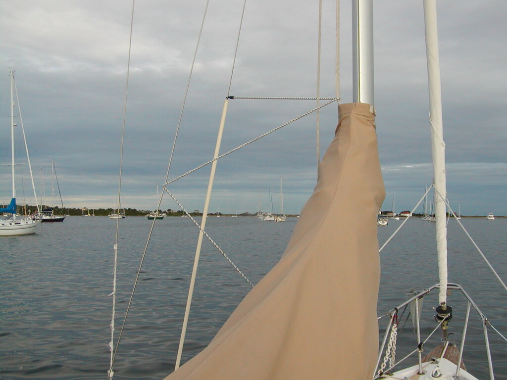 No description provided for: /2003/07-09/0825-big-sail/photo05.html