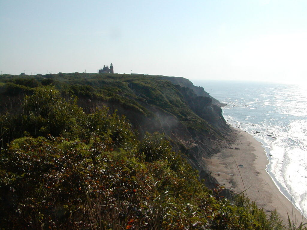 No description provided for: /2003/07-09/0826-big-sail/_1/photo12.html