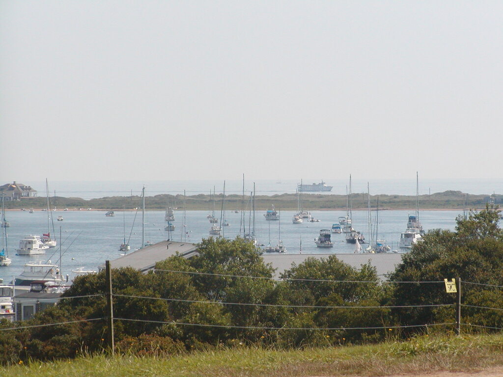 No description provided for: /2003/07-09/0826-big-sail/_2/photo24.html