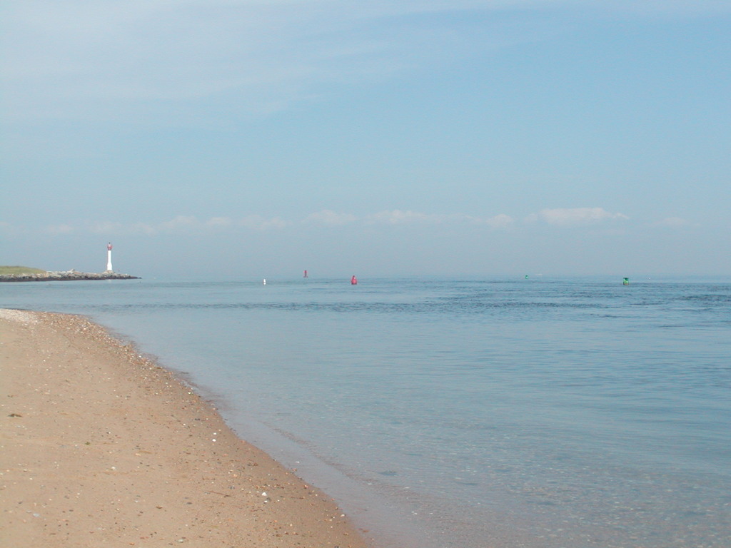 No description provided for: /2003/07-09/0826-big-sail/_2/photo26.html