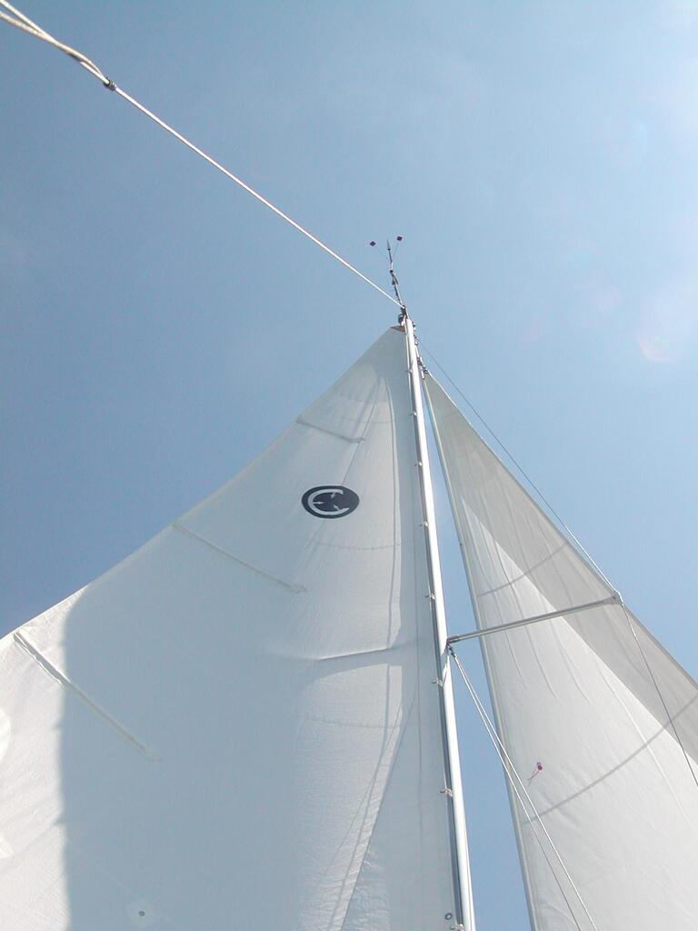 No description provided for: /2003/07-09/0827-big-sail/photo06.html