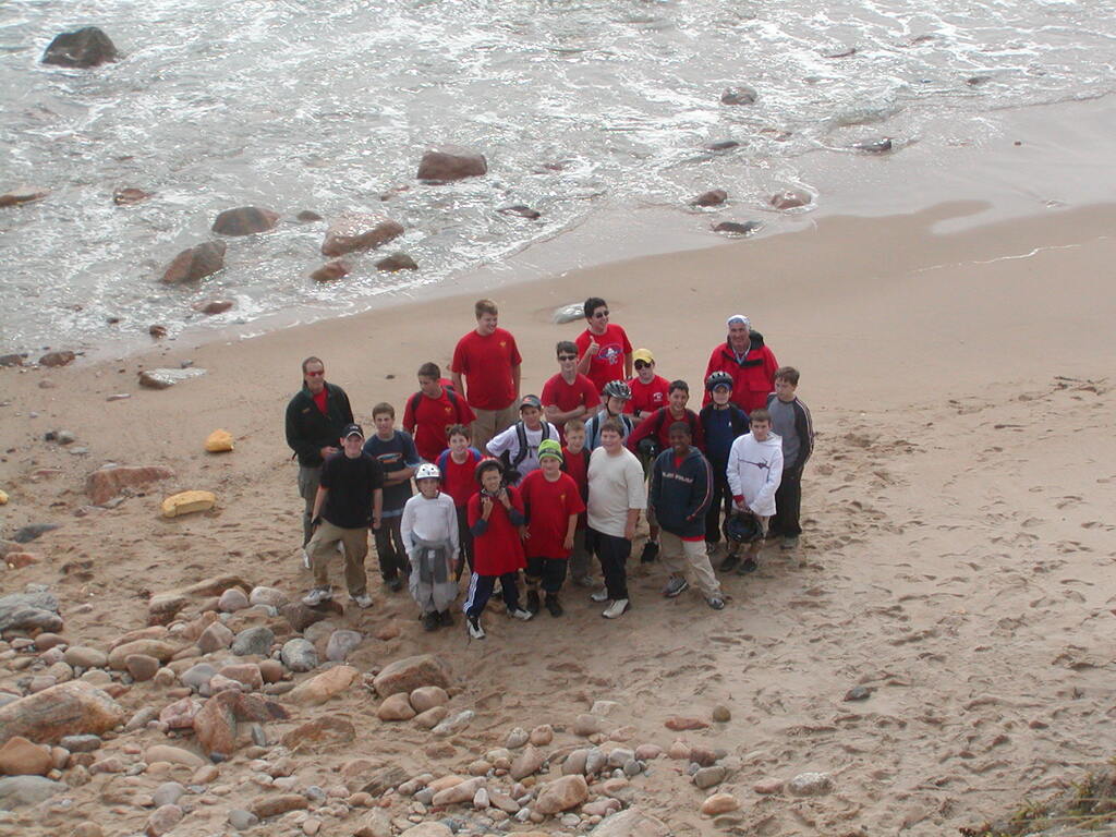 No description provided for: /2003/10-12/1011-bsa-block-island/photo16.html