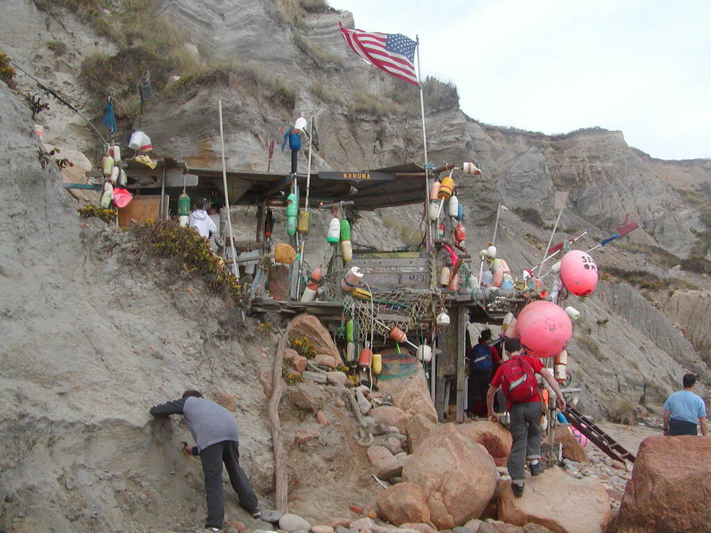 No description provided for: /2003/10-12/1011-bsa-block-island/photo17.html