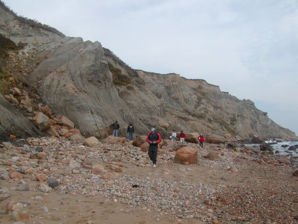 No description provided for: /2003/10-12/1011-bsa-block-island/photo20.html