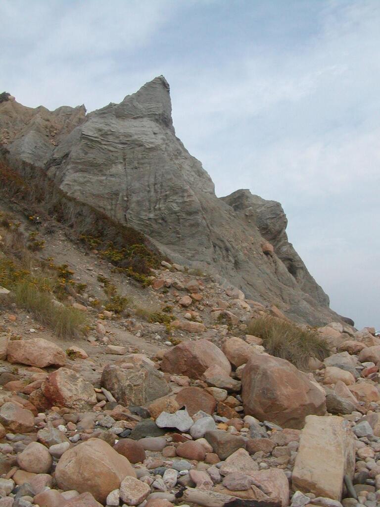 No description provided for: /2003/10-12/1011-bsa-block-island/photo21.html