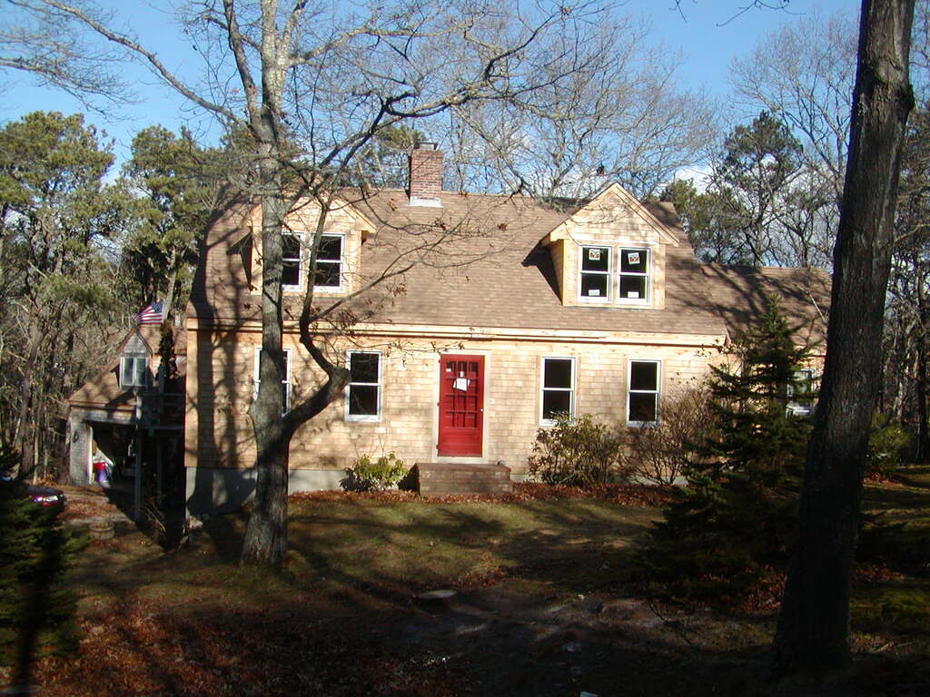 No description provided for: /2003/10-12/1202-cape-house/photo08.html