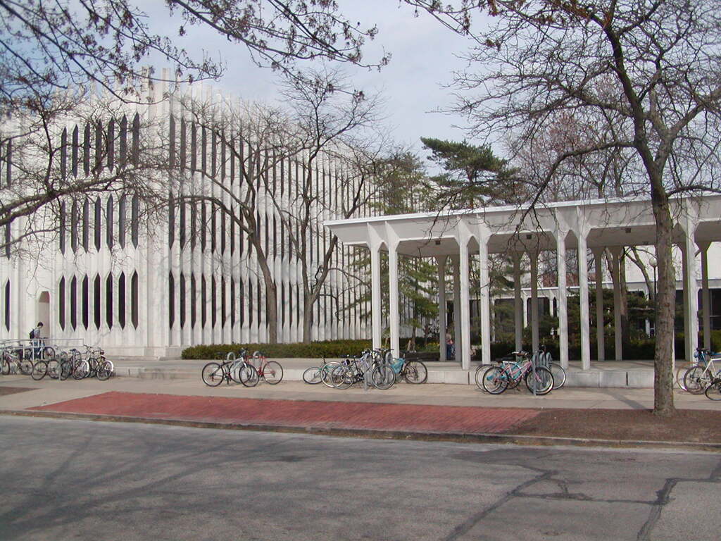 No description provided for: /2004/04-06/0419-oberlin/photo18.html