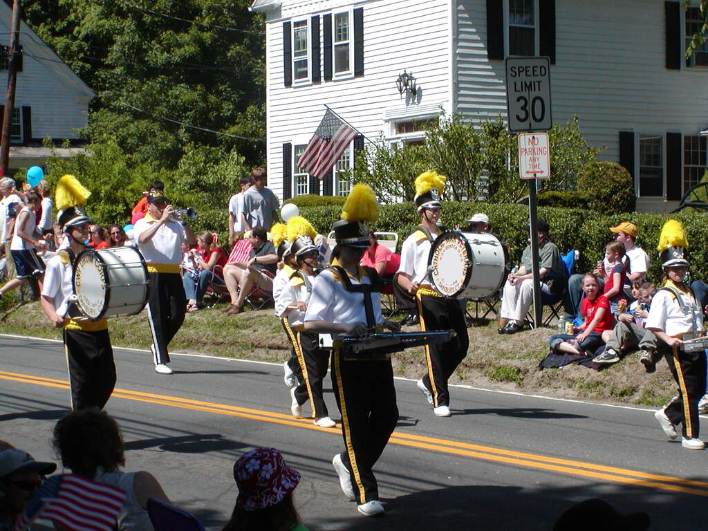 No description provided for: /2004/04-06/0530-memorial-day/photo06.html