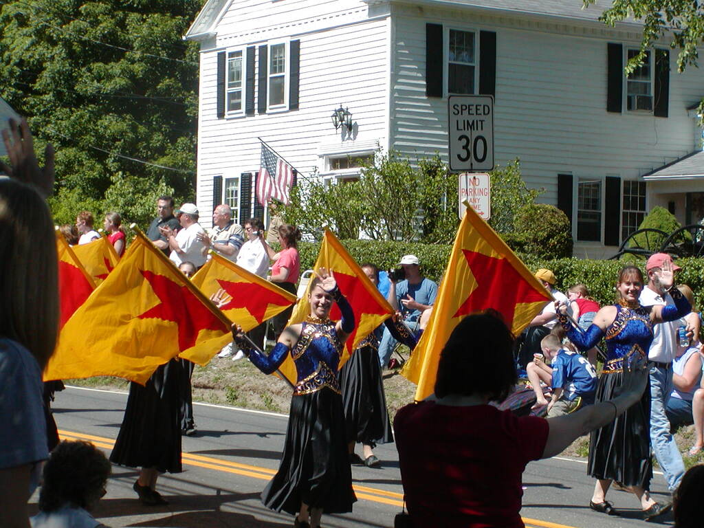 No description provided for: /2004/04-06/0530-memorial-day/photo15.html