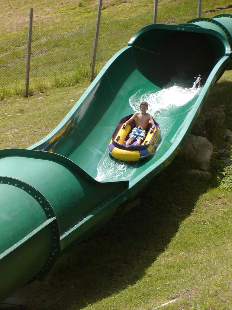 No description provided for: /2004/04-06/0629-bsa-vt/_1/photo11.html