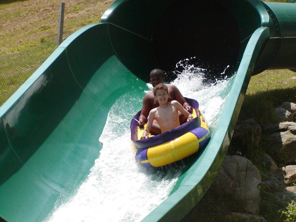 No description provided for: /2004/04-06/0629-bsa-vt/_2/photo18.html