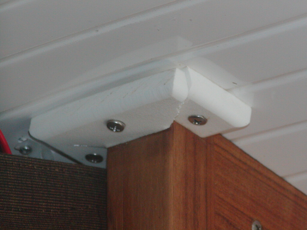 No description provided for: /2004/07-09/0807-bulkhead/photo01.html