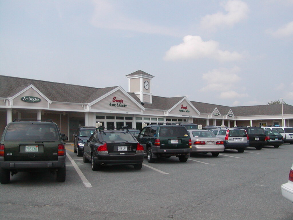 No description provided for: /2004/07-09/0811-cape-random/photo09.html