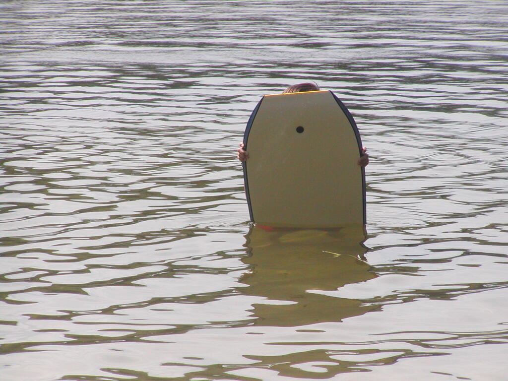 No description provided for: /2004/07-09/0812-daniel+ian/photo09.html