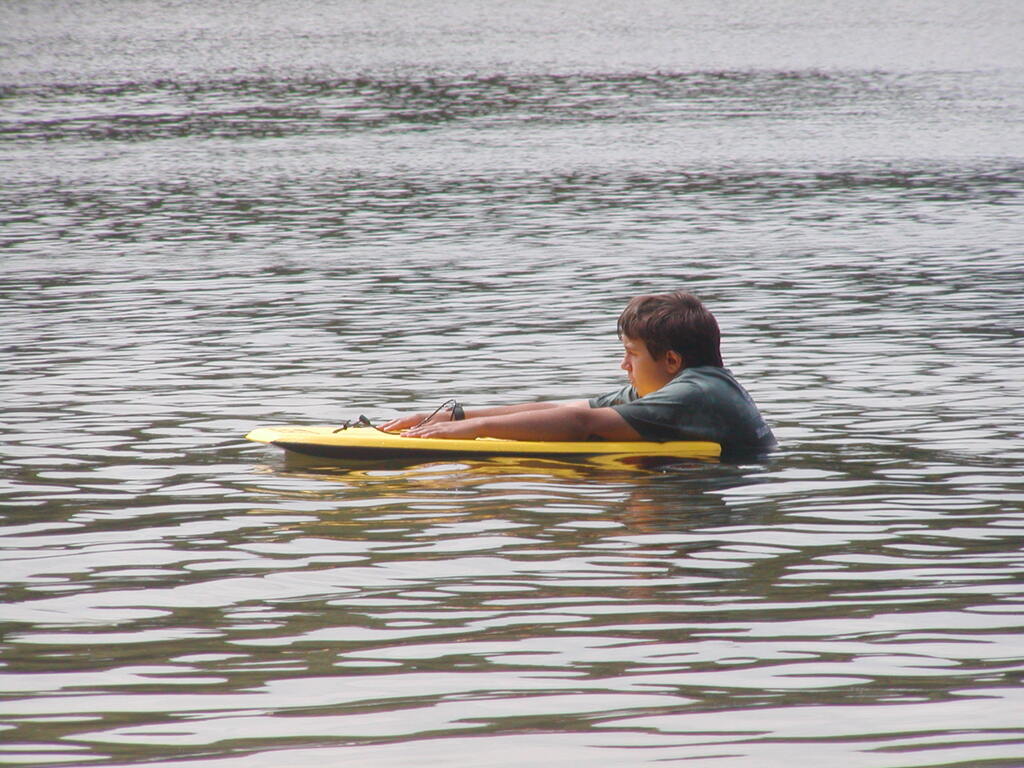 No description provided for: /2004/07-09/0812-daniel+ian/photo13.html