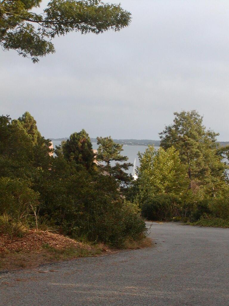 No description provided for: /2004/10-12/1003-qhc+bay/photo03.html