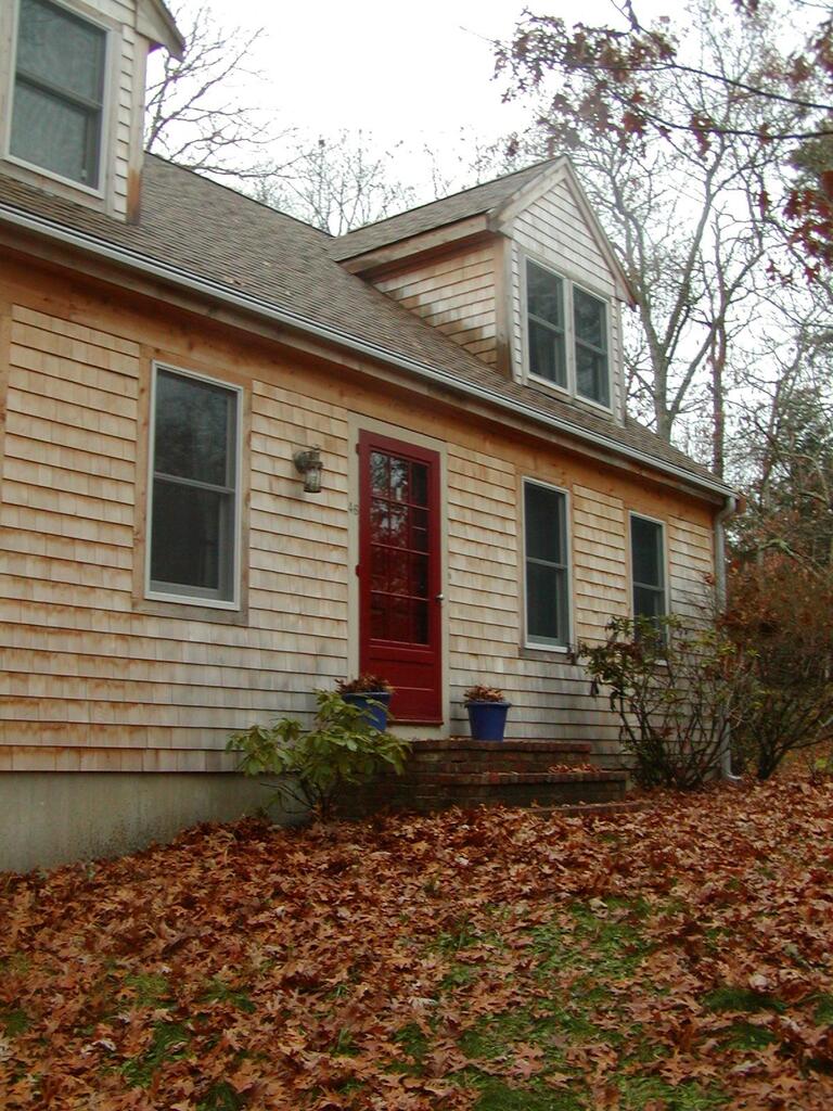 No description provided for: /2004/10-12/1121-deck/photo06.html