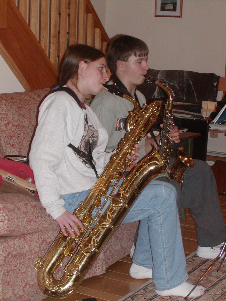 No description provided for: /2004/10-12/1124-sax-duet/photo01.html