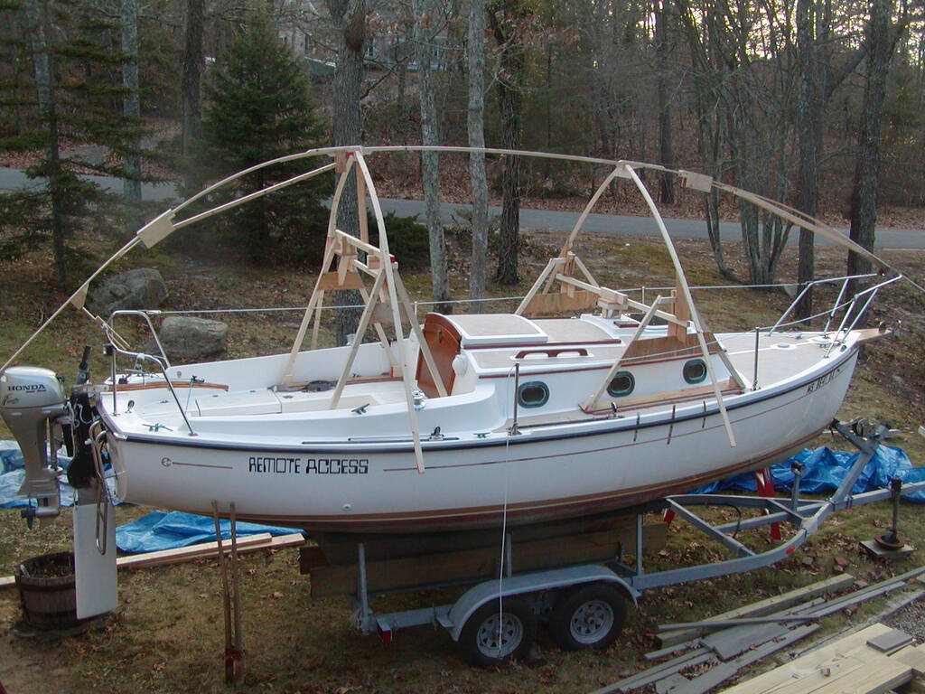 No description provided for: /2004/10-12/1202-boat-cover/photo03.html