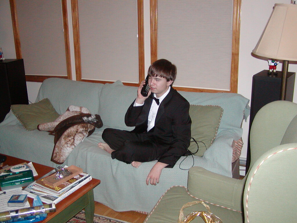 No description provided for: /2004/10-12/1216-pre-chorus/photo01.html