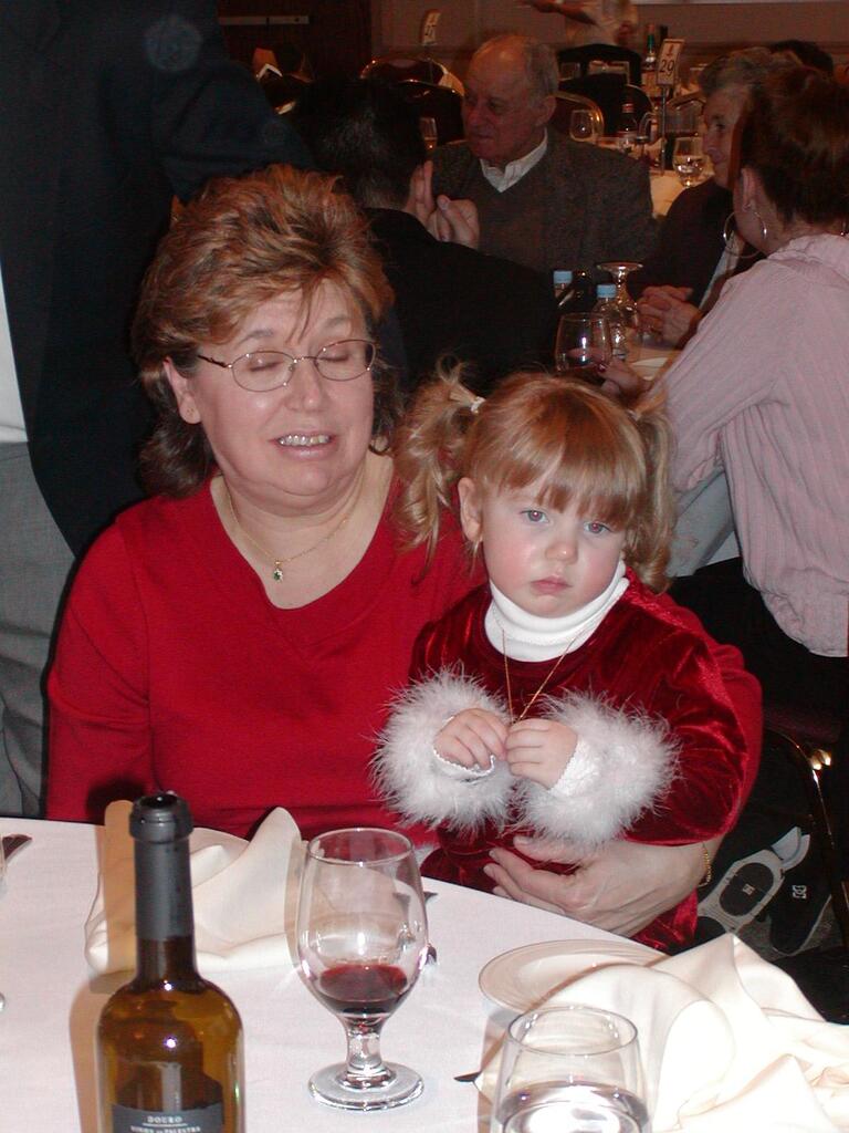 No description provided for: /2004/10-12/1219-portugese-club/photo04.html