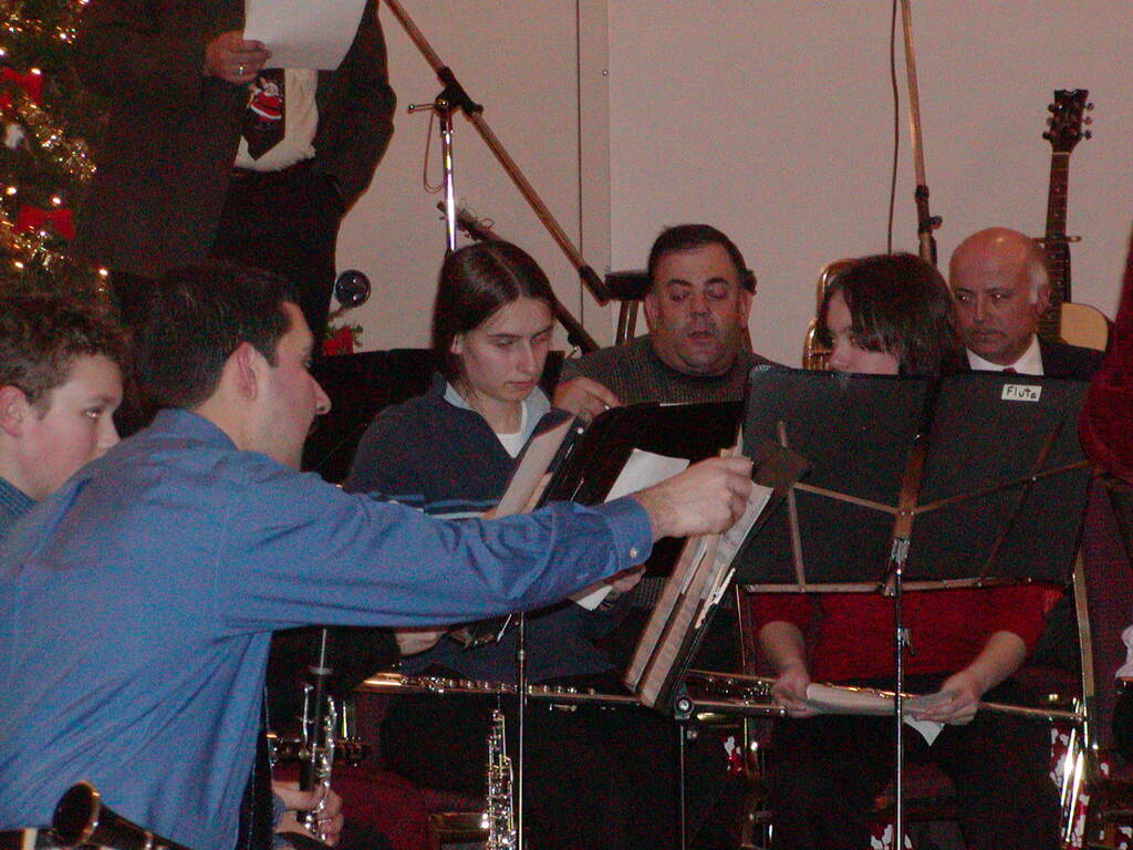 No description provided for: /2004/10-12/1219-portugese-club/photo09.html