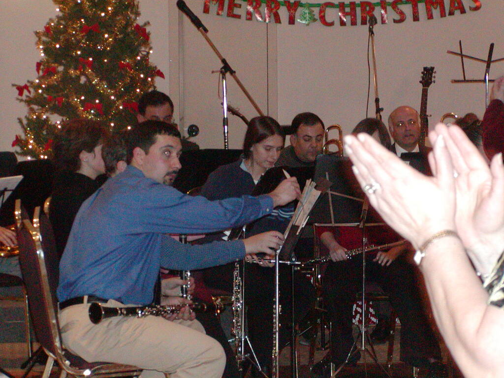 No description provided for: /2004/10-12/1219-portugese-club/photo11.html