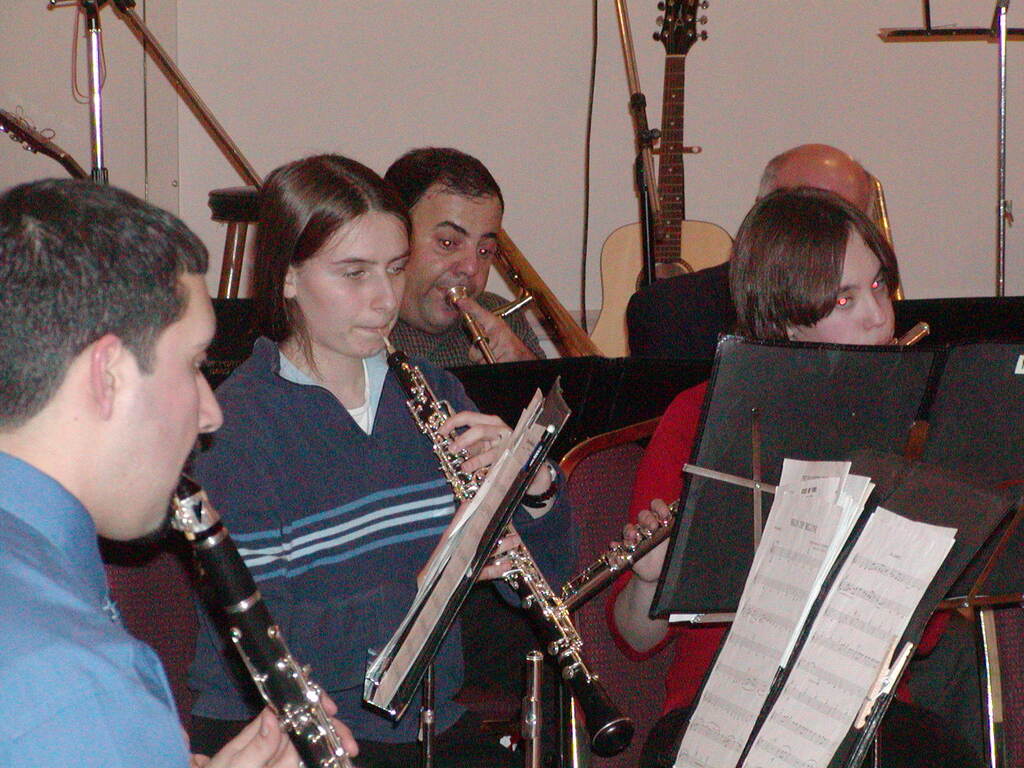 No description provided for: /2004/10-12/1219-portugese-club/photo16.html