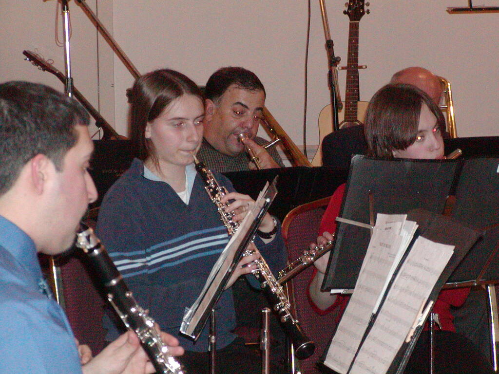 No description provided for: /2004/10-12/1219-portugese-club/photo18.html