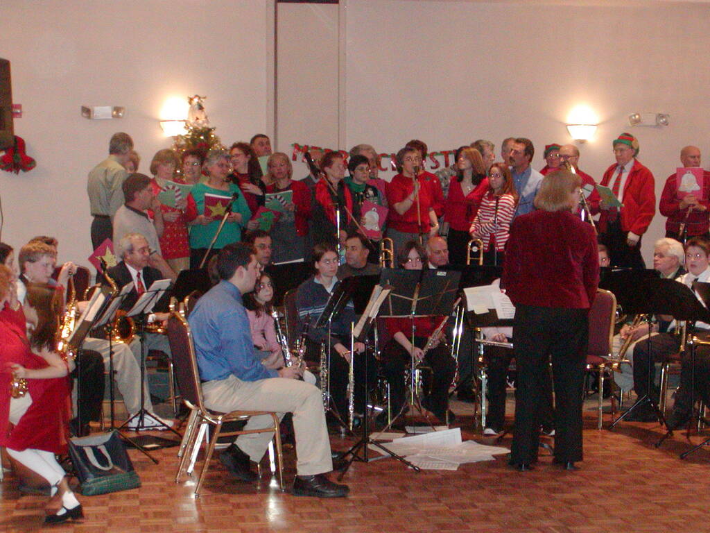 No description provided for: /2004/10-12/1219-portugese-club/photo20.html