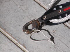 Image file: photo06.jpg