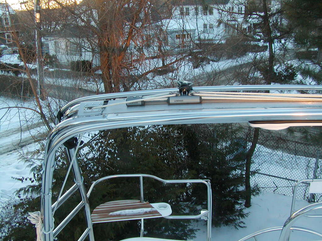 No description provided for: /2005/01-03/0201-noank/photo05.html