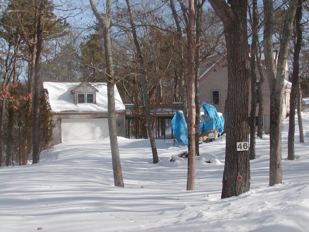 No description provided for: /2005/01-03/0202-snowed-in/photo01.html