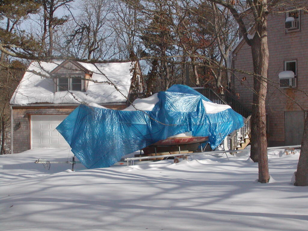 No description provided for: /2005/01-03/0202-snowed-in/photo02.html