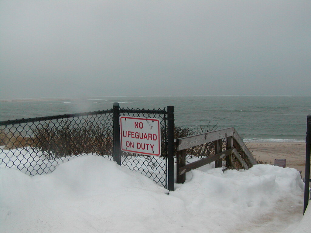 No description provided for: /2005/01-03/0203-chatham-light/photo01.html