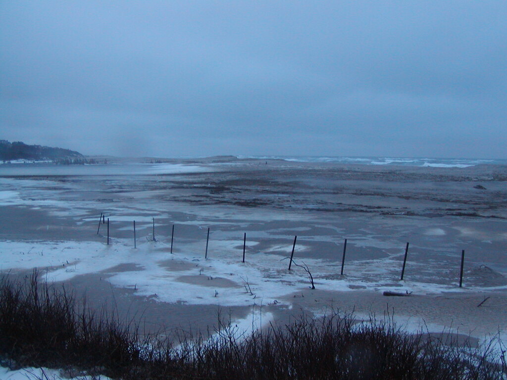 No description provided for: /2005/01-03/0203-nauset/photo02.html