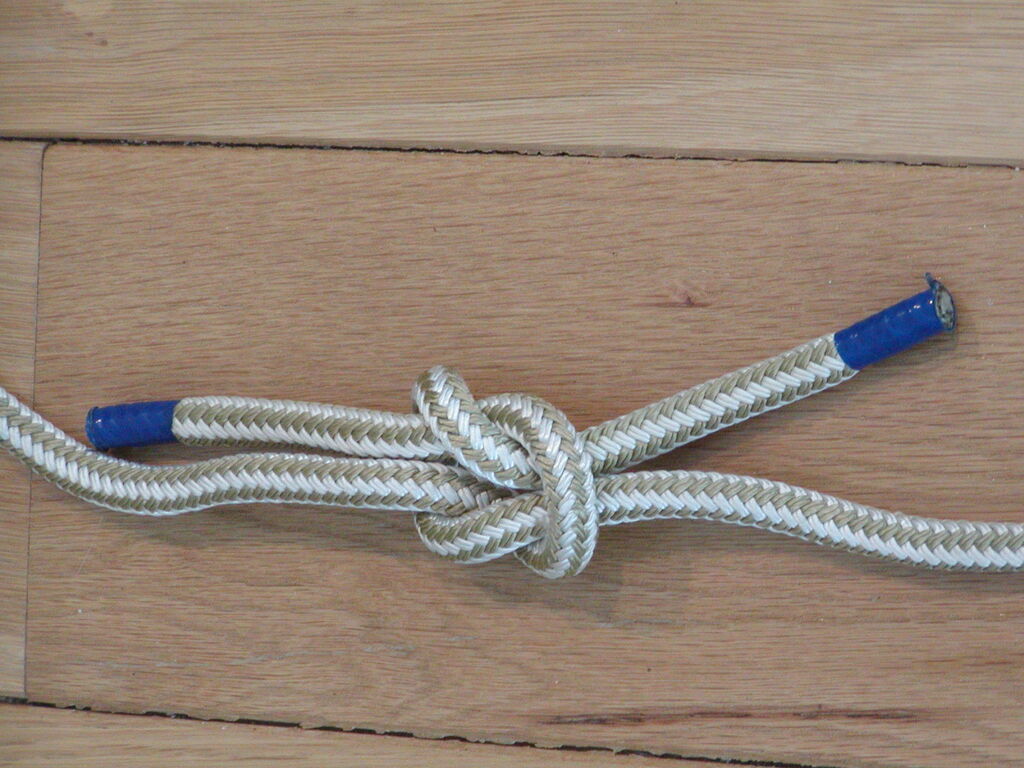 No description provided for: /2005/01-03/0221-knots/photo02.html