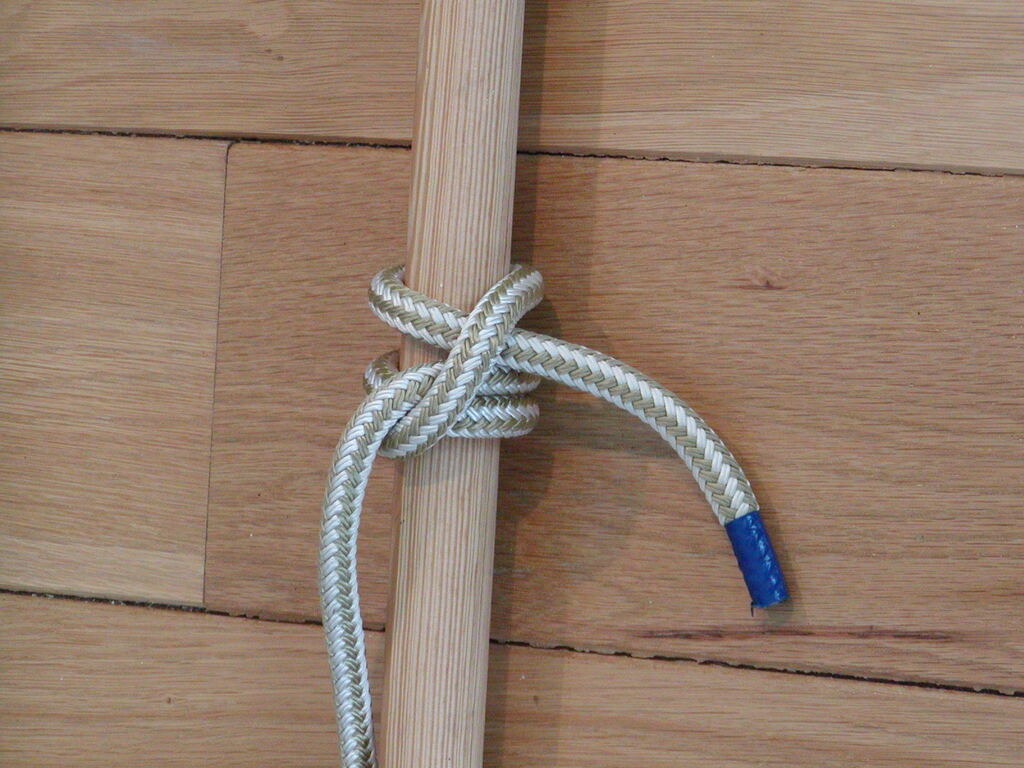 No description provided for: /2005/01-03/0221-knots/photo06.html