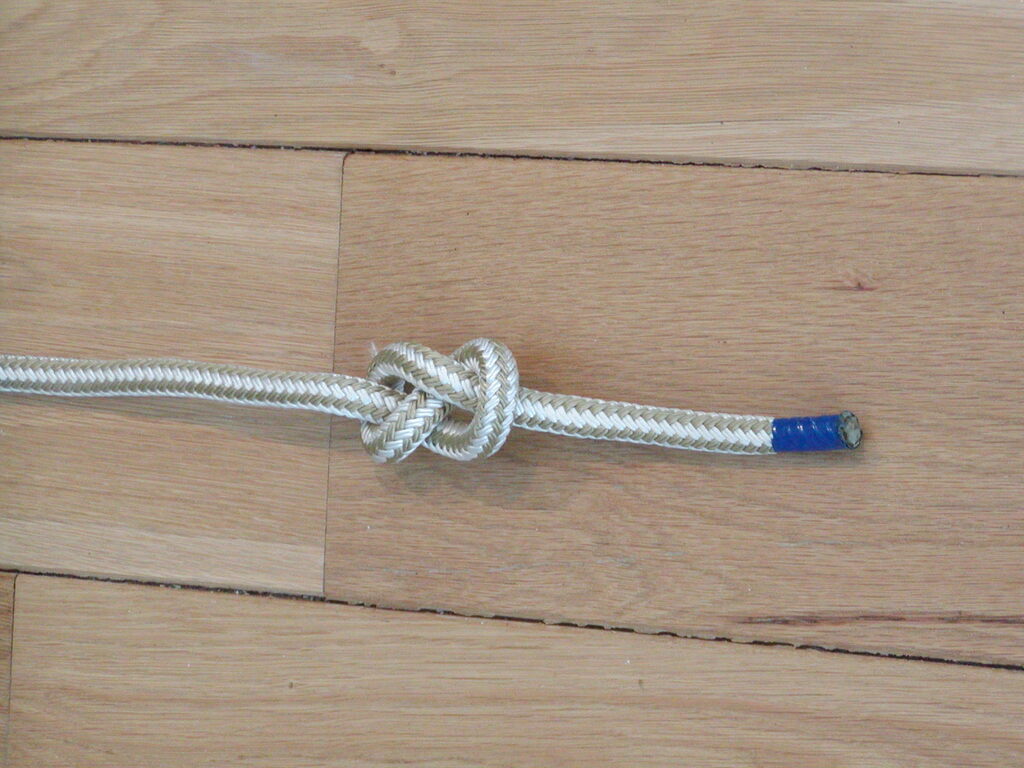 No description provided for: /2005/01-03/0221-knots/photo09.html