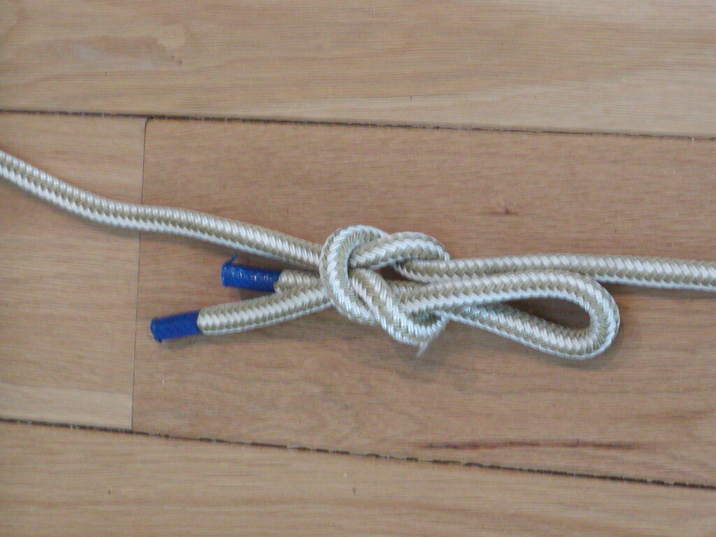 No description provided for: /2005/01-03/0221-knots/photo10.html