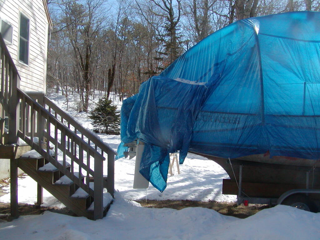 No description provided for: /2005/01-03/0304-boat-cover/photo02.html