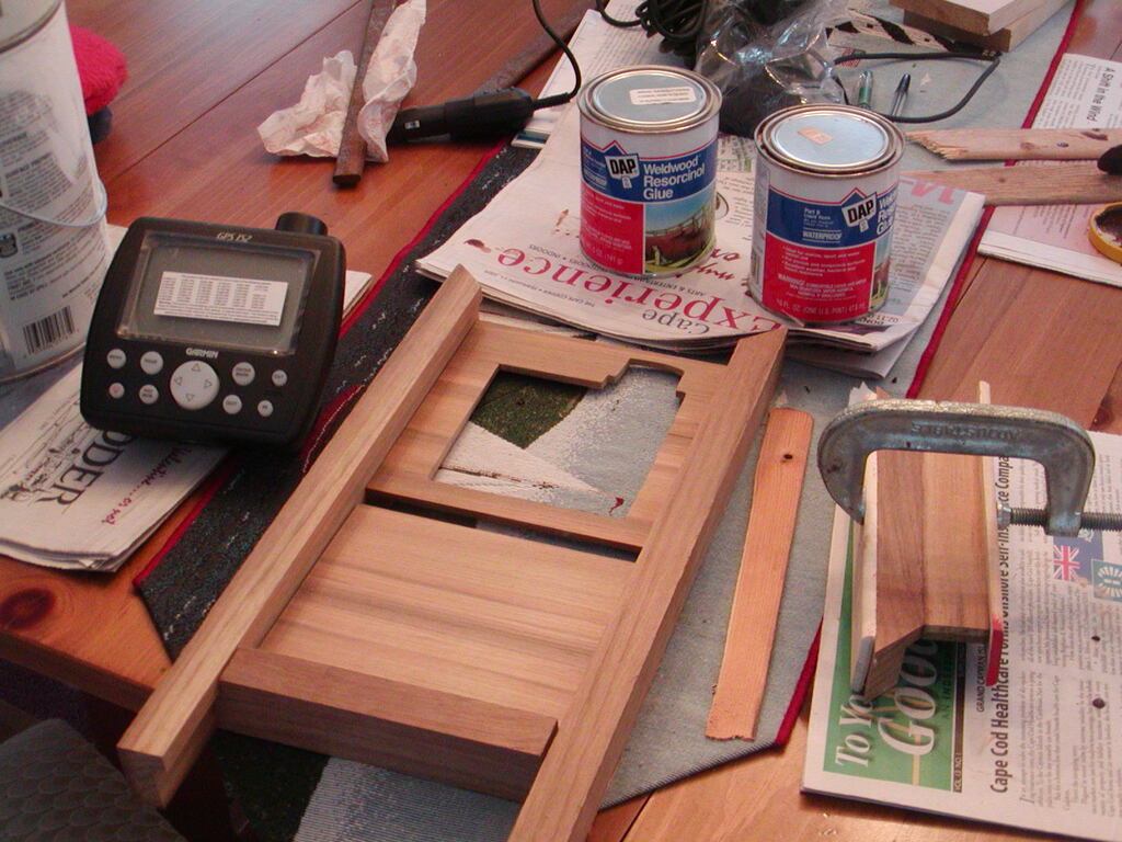 No description provided for: /2005/01-03/0313-teak-instr-mount/photo01.html