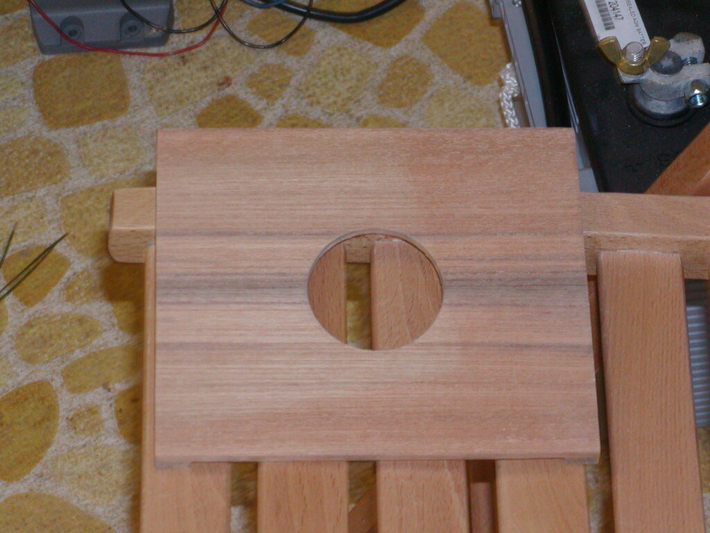 No description provided for: /2005/01-03/0313-teak-instr-mount/photo03.html
