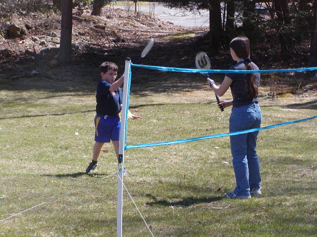 No description provided for: /2005/04-06/0410-cindy+kids/_1/photo17.html