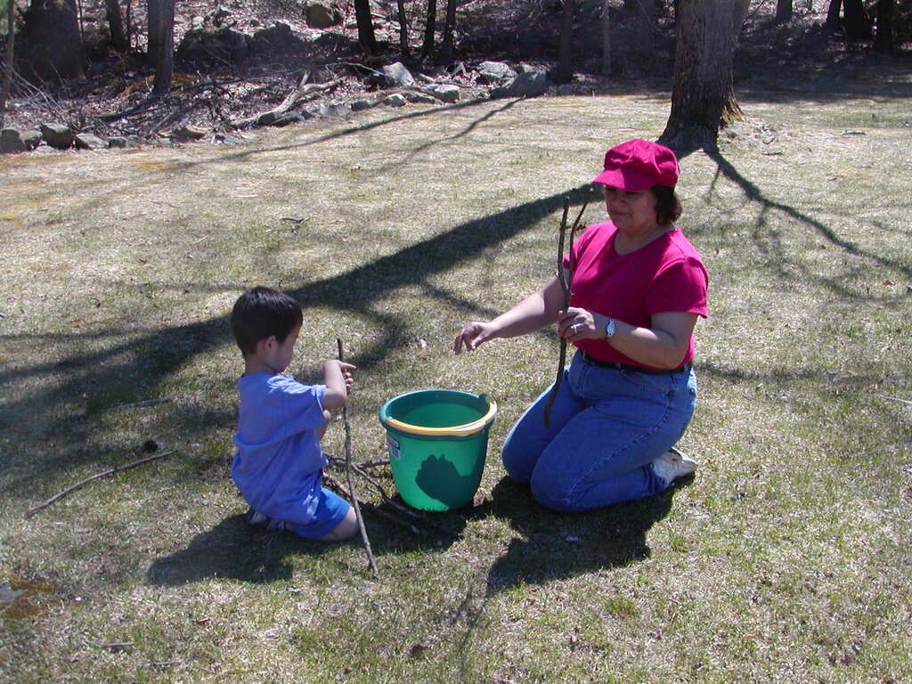 No description provided for: /2005/04-06/0410-cindy+kids/_2/photo30.html