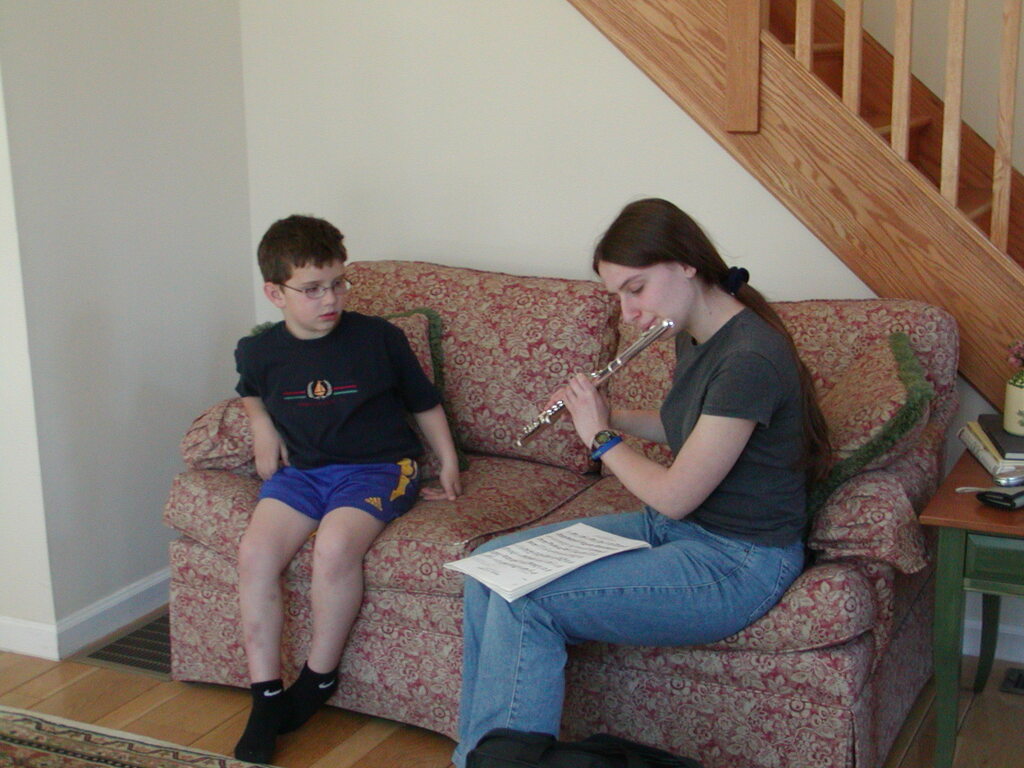 No description provided for: /2005/04-06/0410-cindy+kids/_2/photo34.html