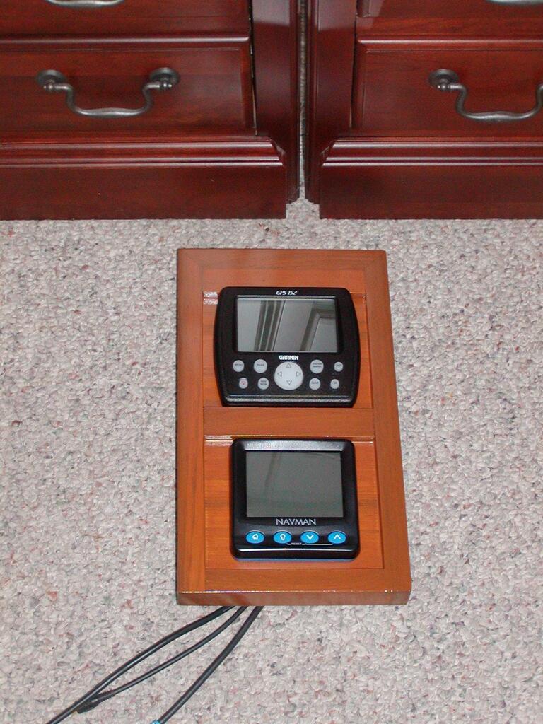 No description provided for: /2005/04-06/0617-boat-instruments/photo05.html