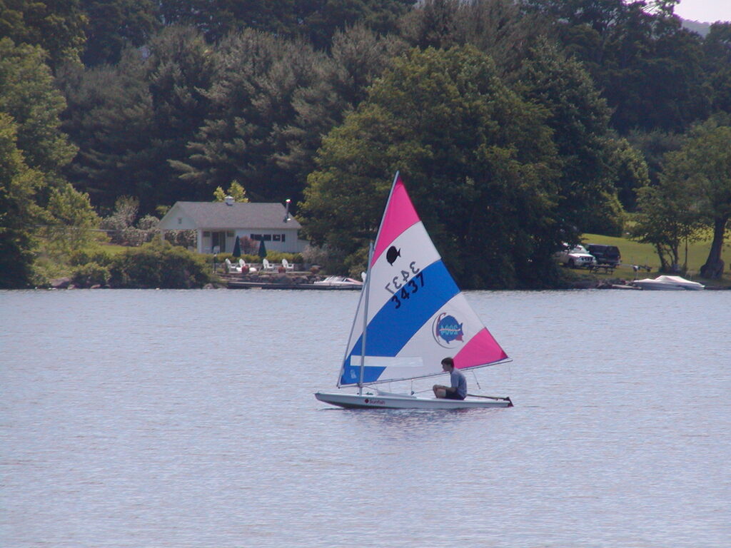 No description provided for: /2005/04-06/0621-waramaug/_1/photo05.html