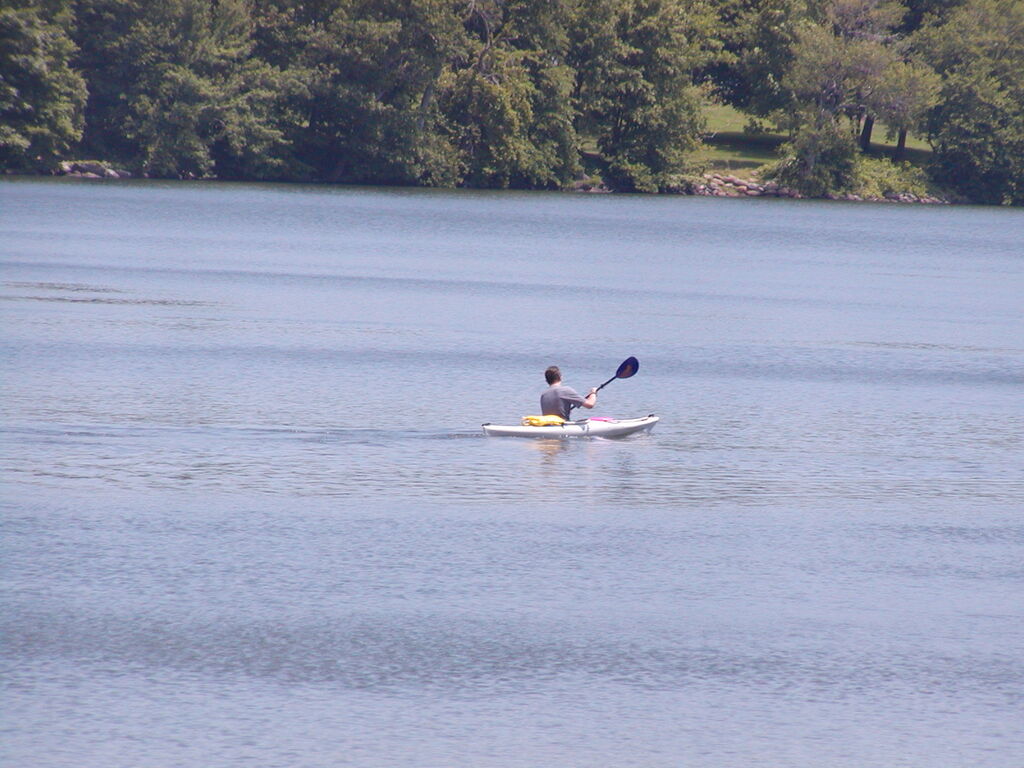 No description provided for: /2005/04-06/0621-waramaug/_2/photo40.html